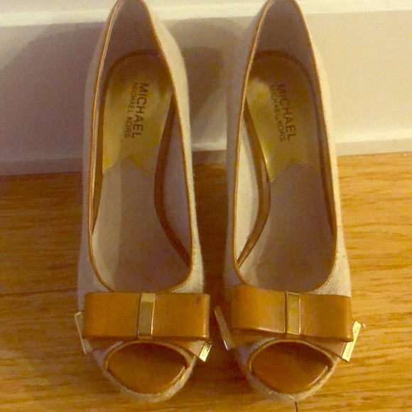 Michael Kors Wedges - Picture 1 of 2